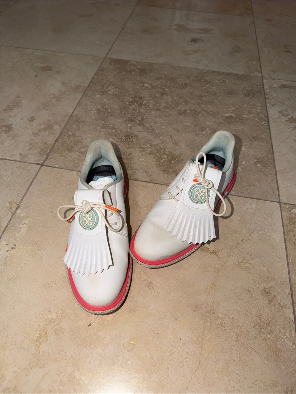 💕G/FORE Woman’s White Golf Shoes with Pink Trim and Tassel💕